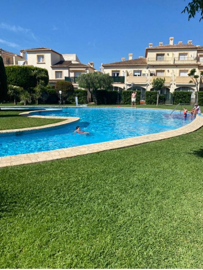 Bungalow La Isla Jávea Eksteriør billede